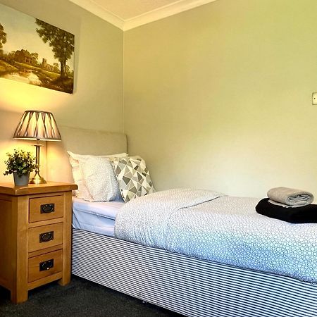 Spacious 2 Bed-Flat In Glasgow City - Free Parking Экстерьер фото