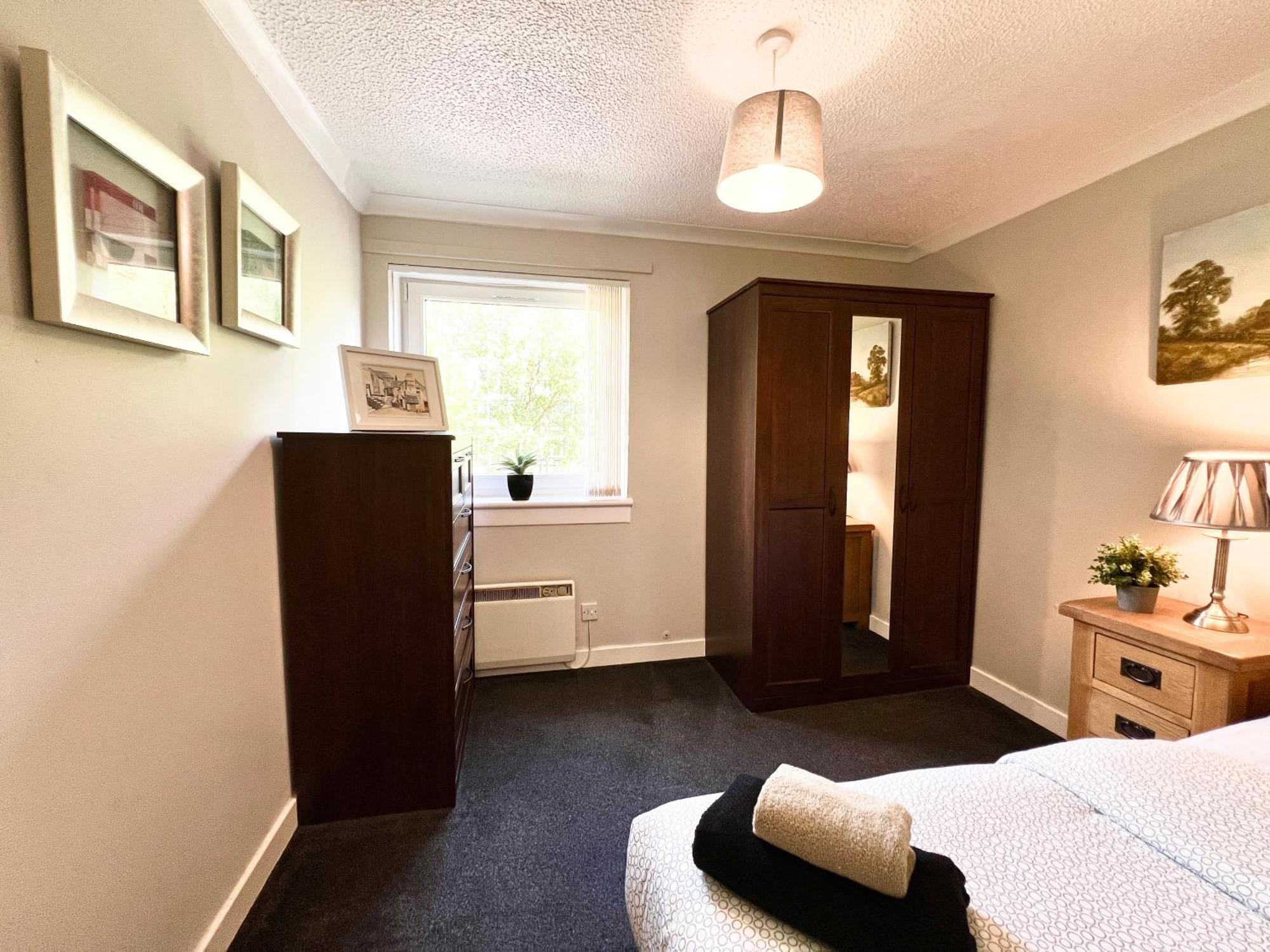 Spacious 2 Bed-Flat In Glasgow City - Free Parking Экстерьер фото