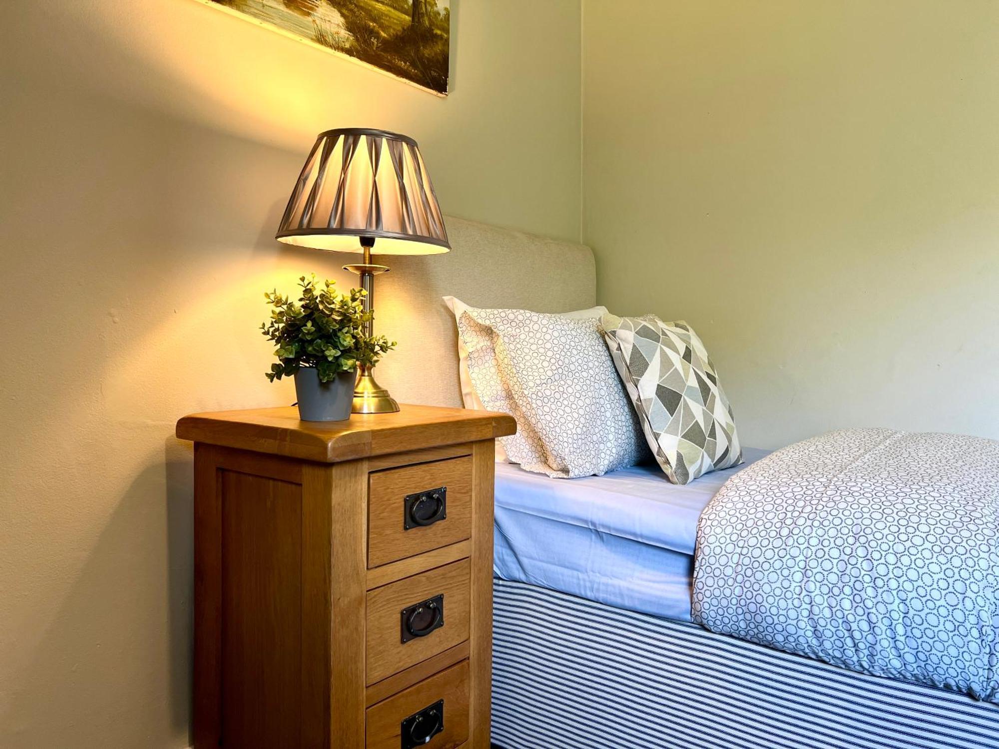 Spacious 2 Bed-Flat In Glasgow City - Free Parking Экстерьер фото