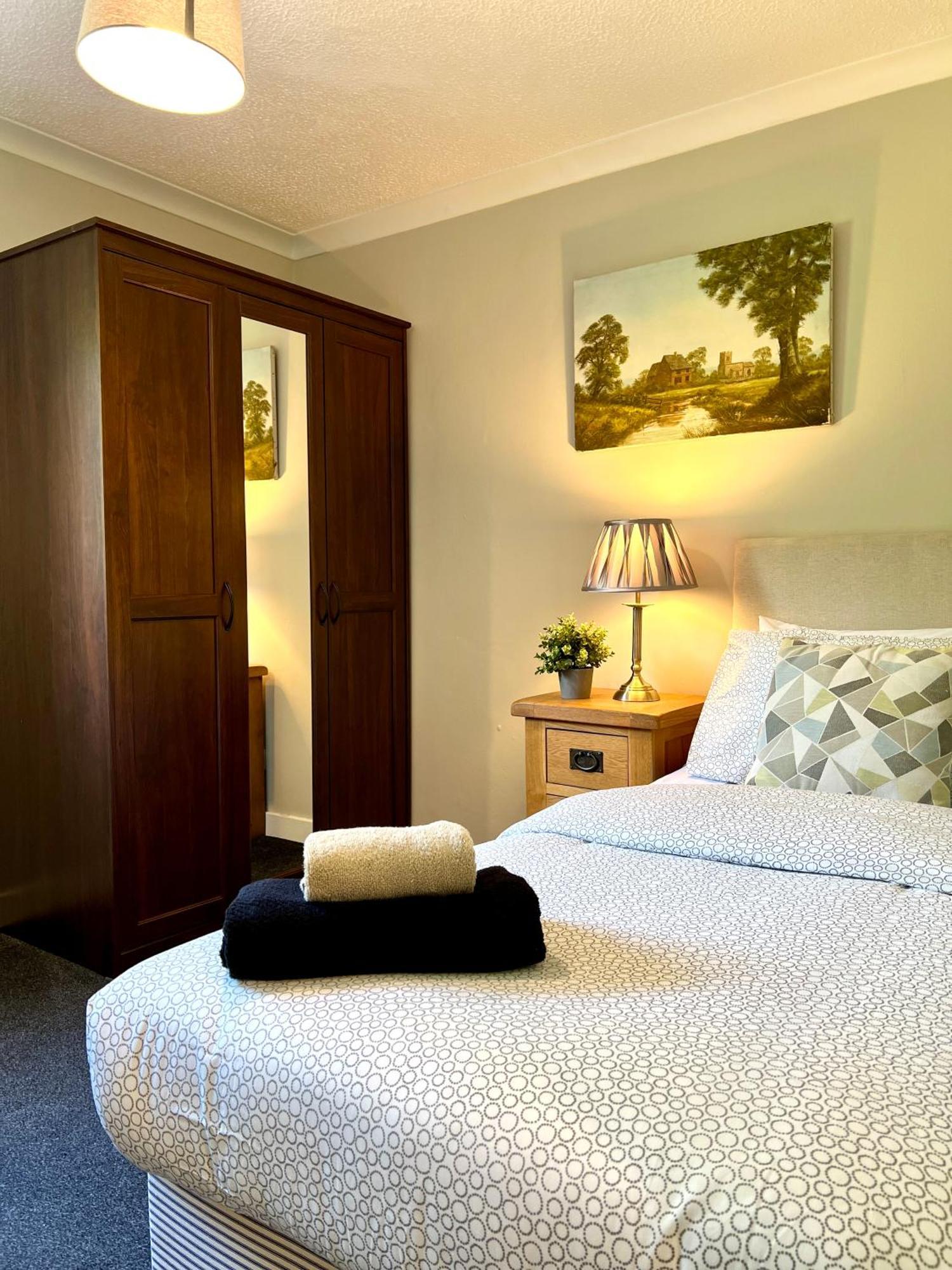 Spacious 2 Bed-Flat In Glasgow City - Free Parking Экстерьер фото
