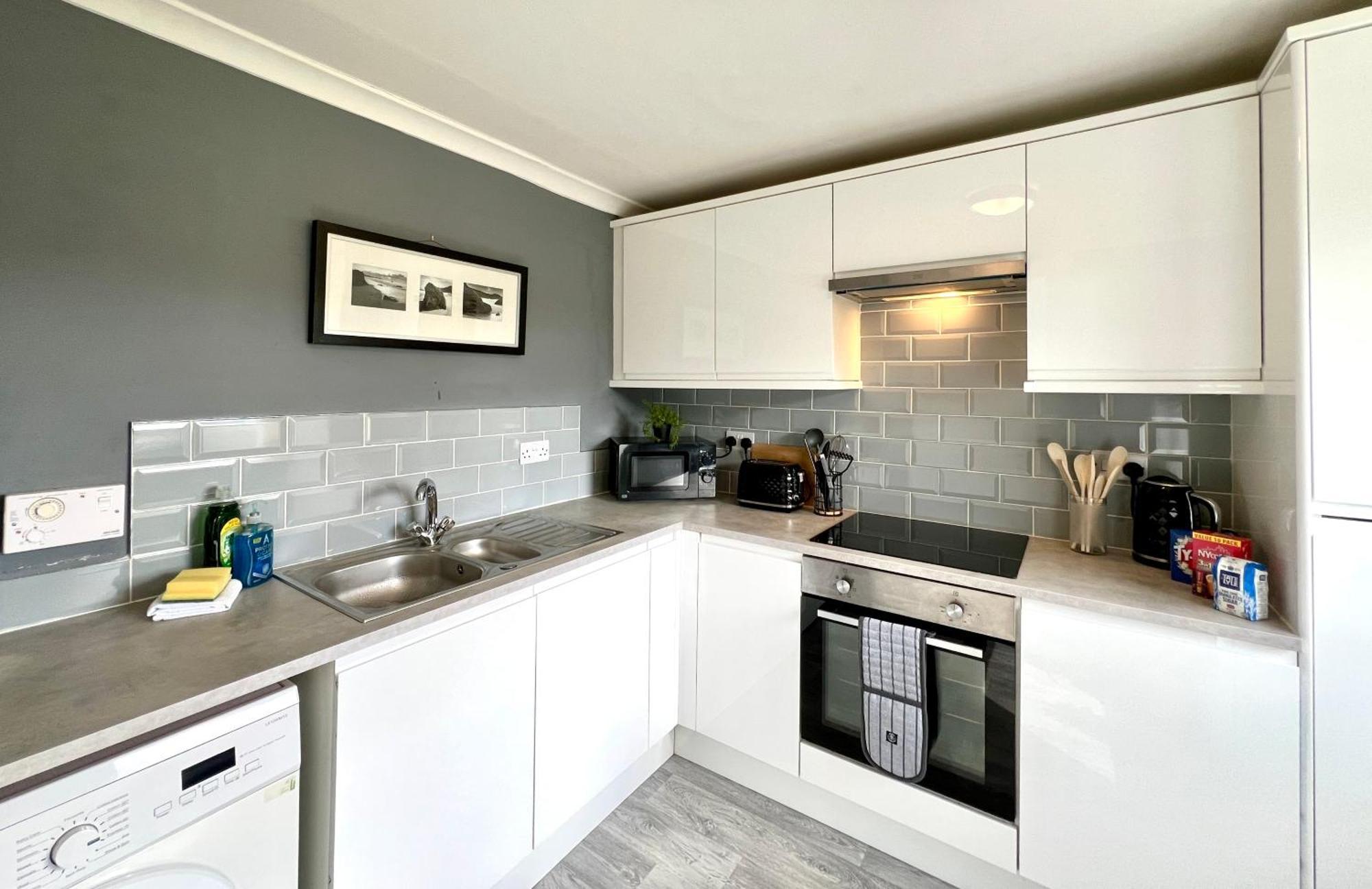 Spacious 2 Bed-Flat In Glasgow City - Free Parking Экстерьер фото
