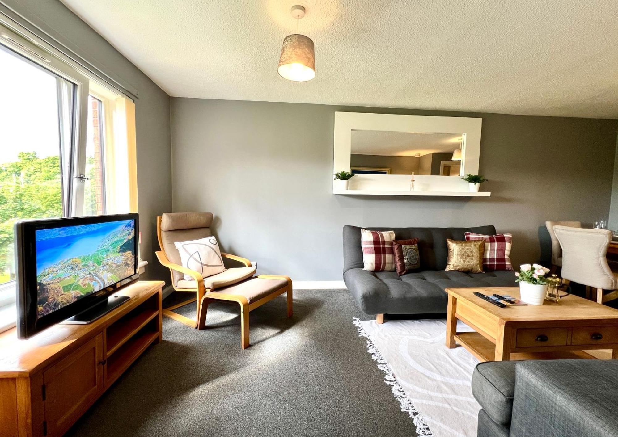 Spacious 2 Bed-Flat In Glasgow City - Free Parking Экстерьер фото
